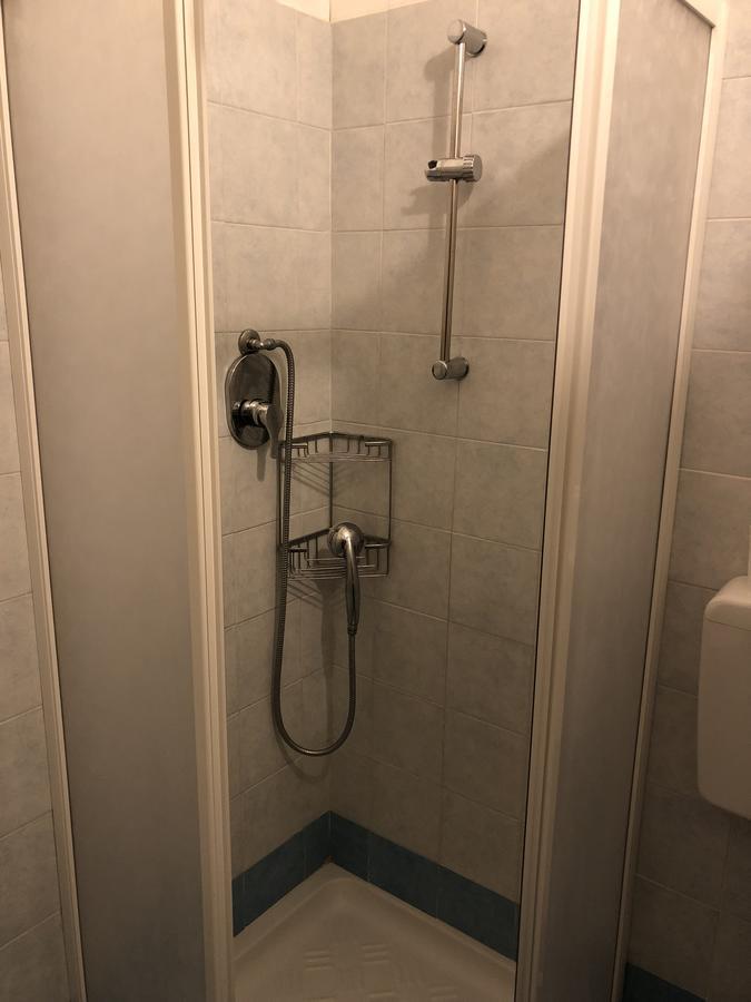 Hotel Ines Чезенатико Екстериор снимка